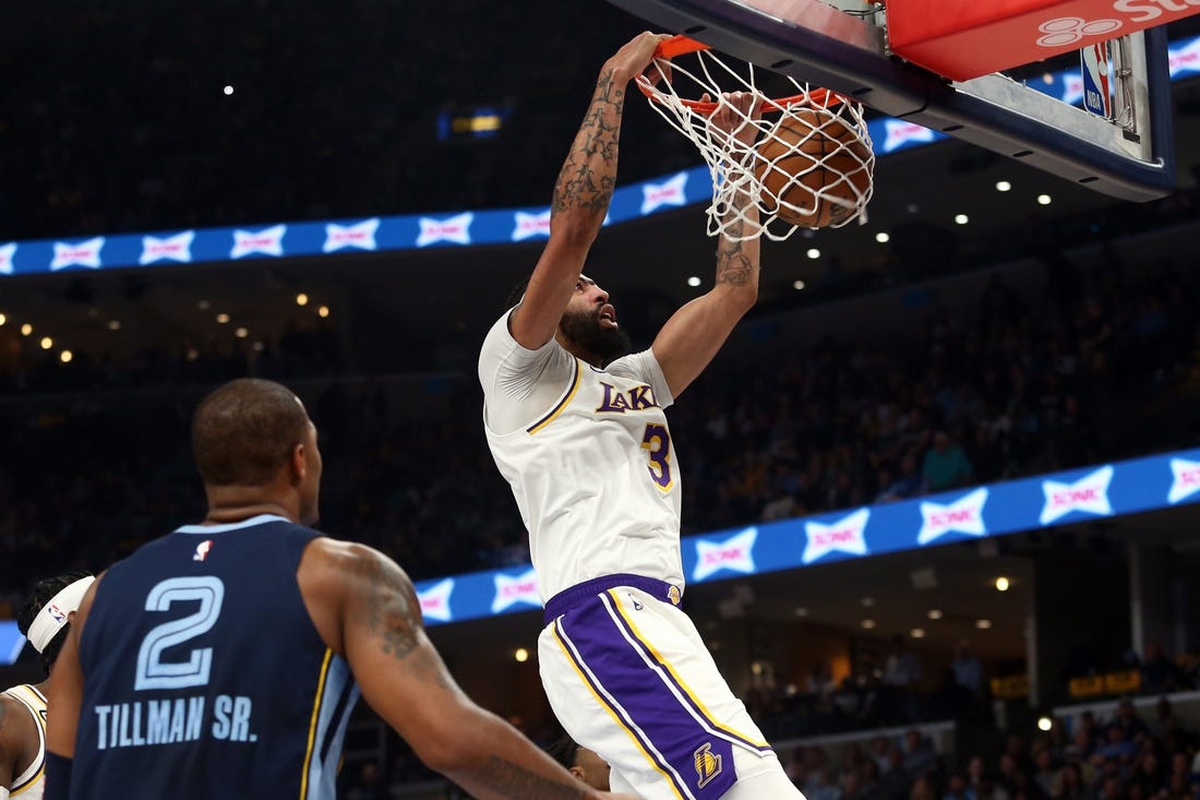Los Angeles Lakers make big run to beat Memphis Grizzlies in Game 1 