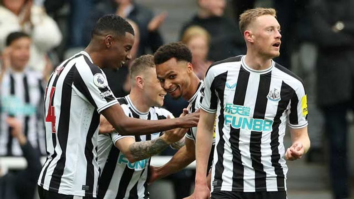 Rampant Newcastle hit Tottenham for six to go third 