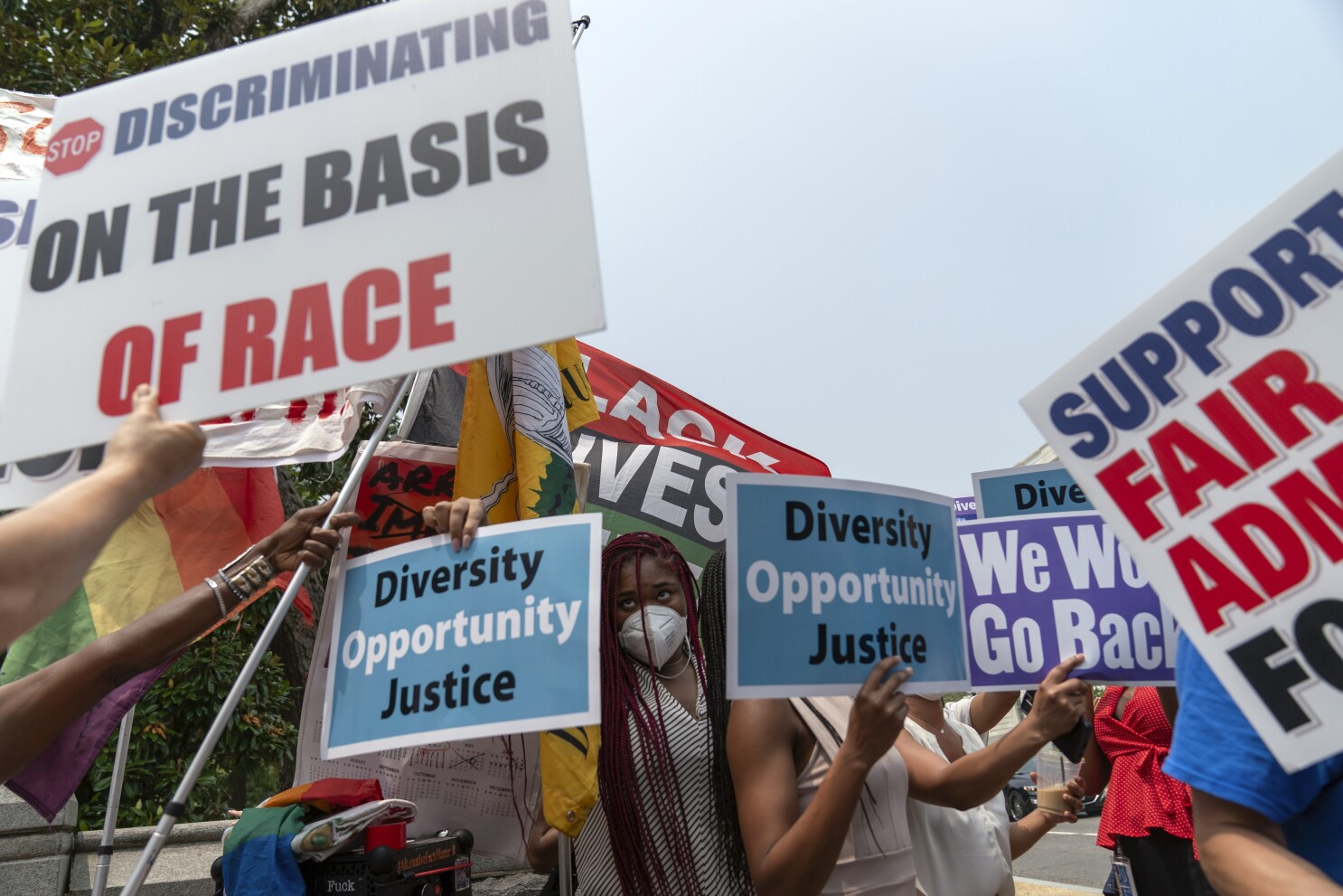 Affirmative action: US Supreme Court overturns race-based college admissions