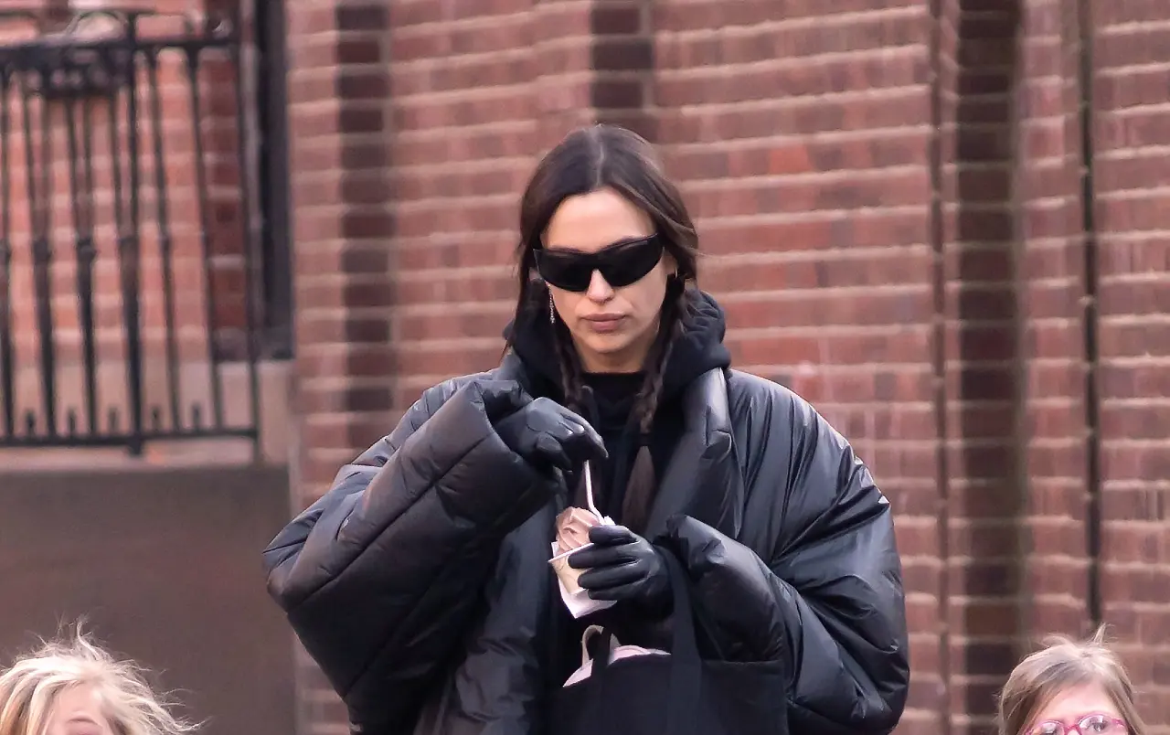 Touchy-feely Tom Brady seen caressing Irina Shayk’s face after spending the night at his place