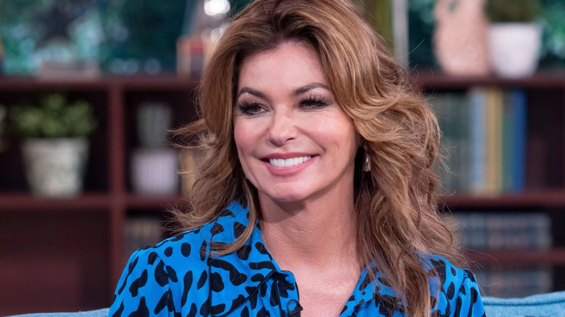 Shania Twain on what gives her comfort if she isn’t ‘able to sing again’ in the future!– OnMyWay Mobile App User News