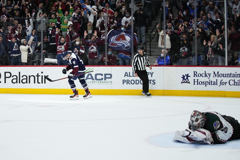 Avalanche extends home winning streak to 13 games with shootout victory over Arizona