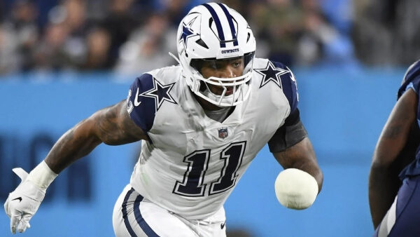 Cowboys vs Titans: Star Micah Parsons wearing club on injured hand!– OnMyWay Mobile App User News