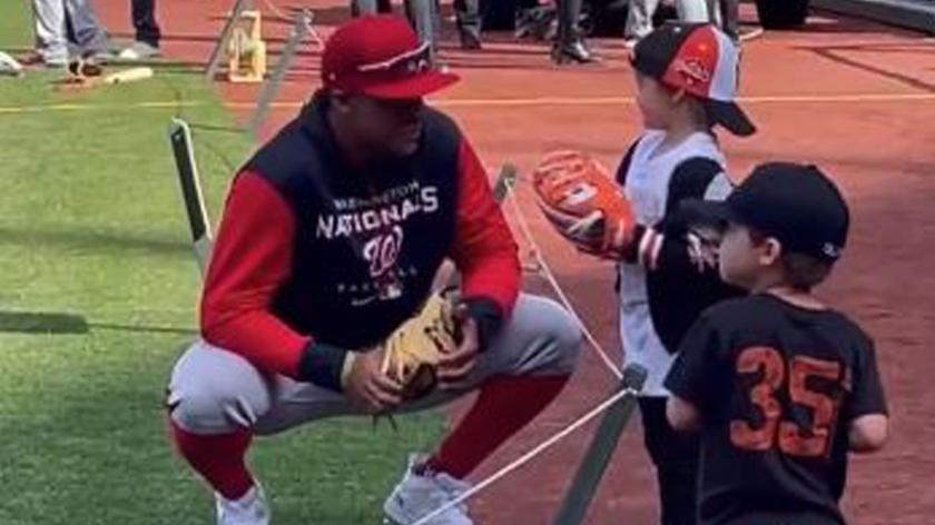 Crawford's son, Soto share adorable moment before Giants-Nats