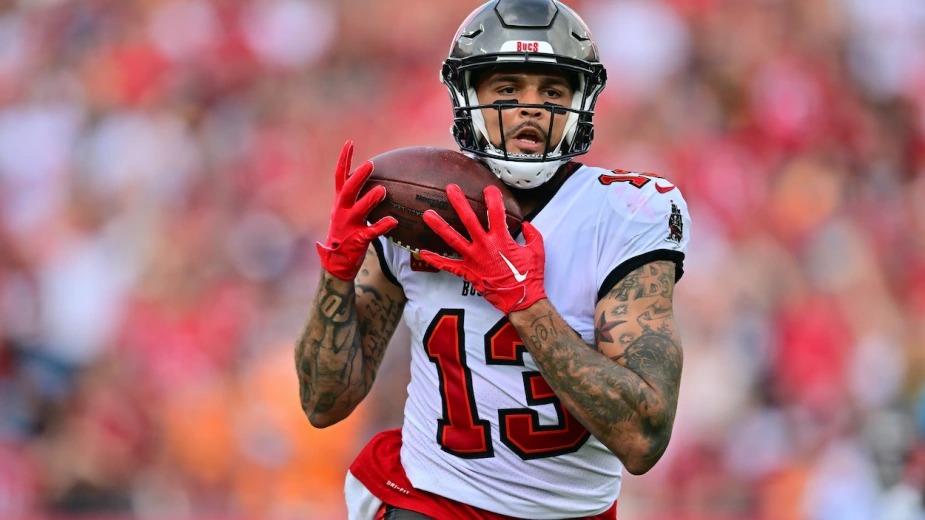 Mike Evans Contract Buccaneers Star Will Be Biggest Free-Agent WR of 2024 Offseason