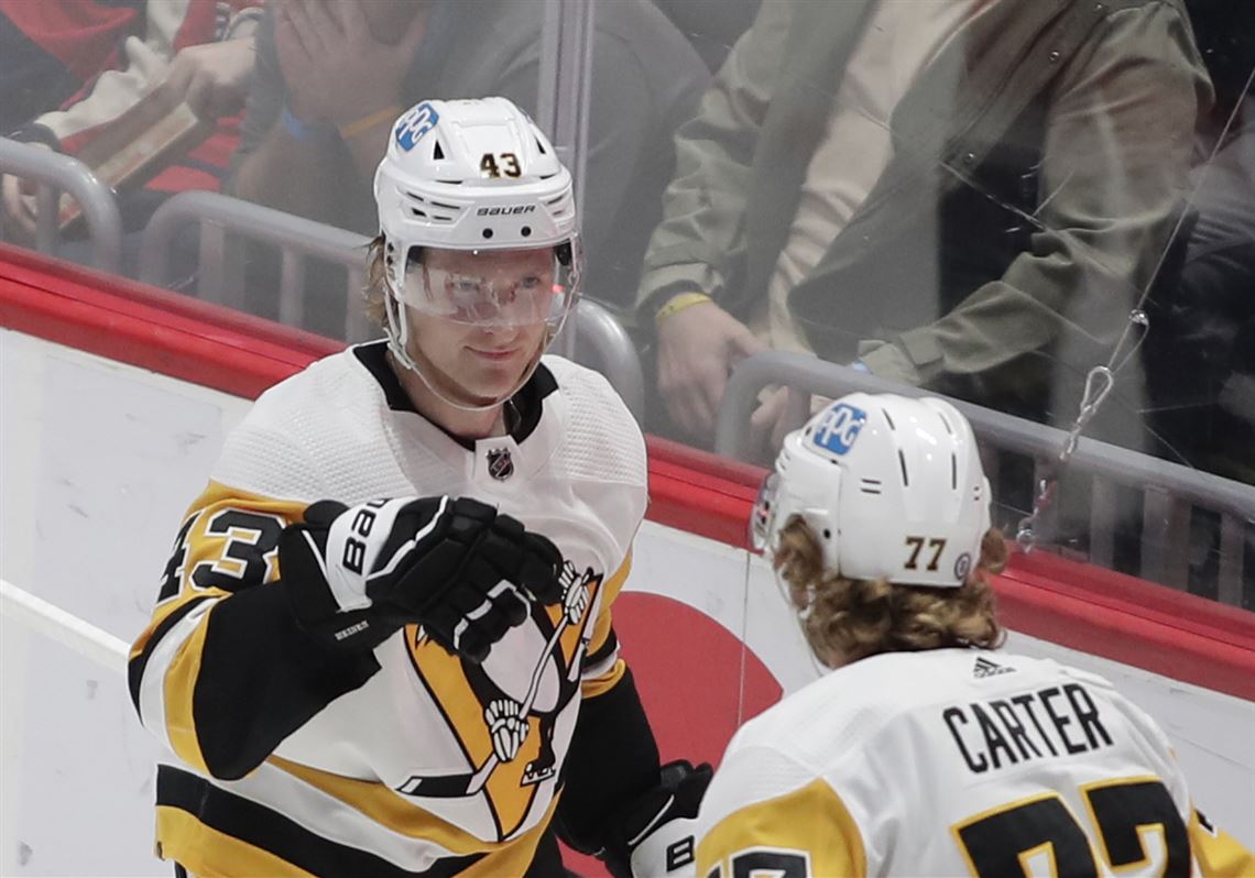 Penguins forwards Danton Heinen, Zach Aston-Reese enter NHL's COVID protocol