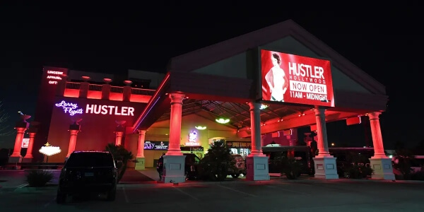 Strip club in Las Vegas offers free rides to stranded airport travelers!– OnMyWay Mobile App User News