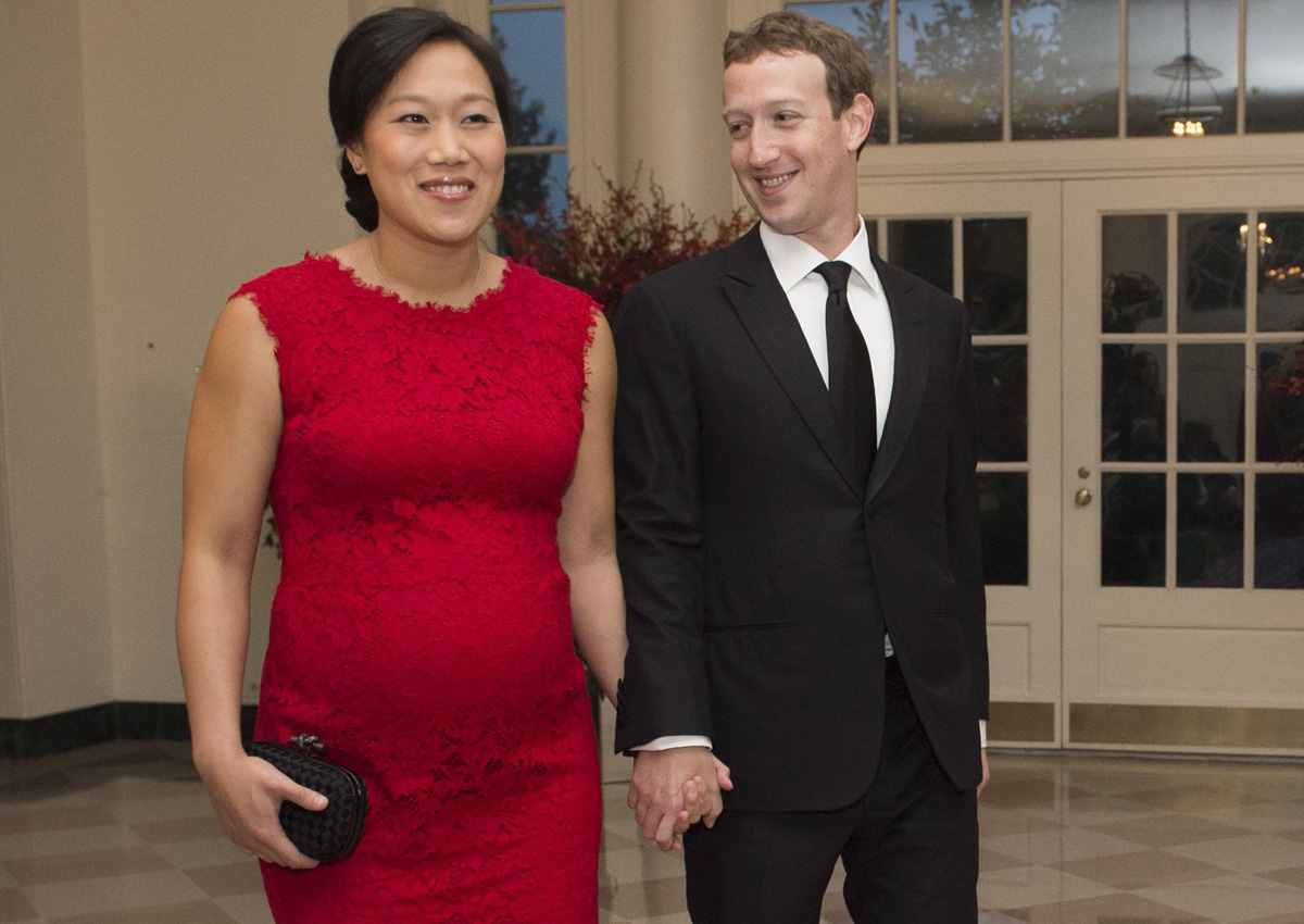 Meta CEO Mark Zuckerberg shares photo with pregnant wife Priscilla Chan on New Year